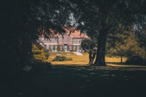 不倫が原因の離婚における財産分与の注意点は？