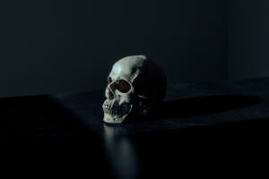 不倫相手の奥さんが怖い時の対策は？