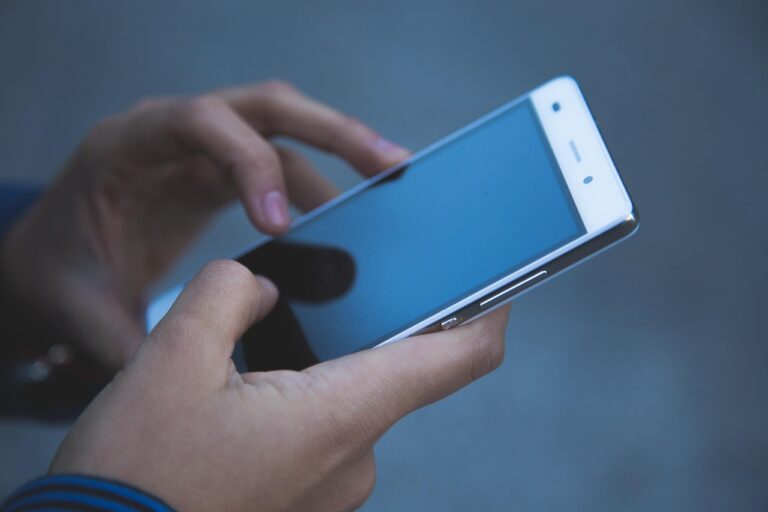 不倫相談を電話で安く行うにはどこがおすすめ？
